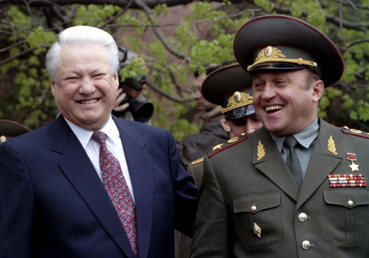 Yeltsin and Crachev