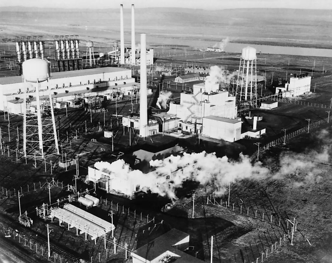 Hanford's B Reactor in operation, January 1945