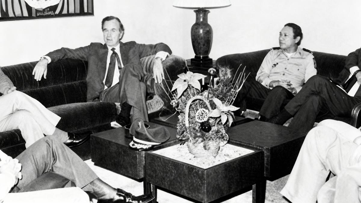 Bush and Noriega