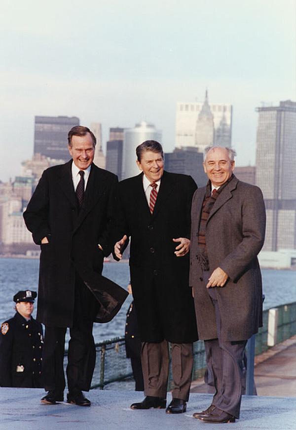 bush reagan gorbachev on governors island 1988