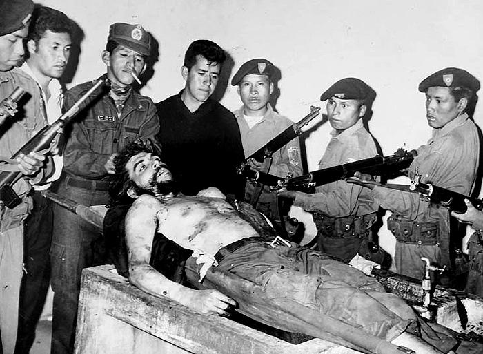  Che Guevara after his execution on October 9, 1967