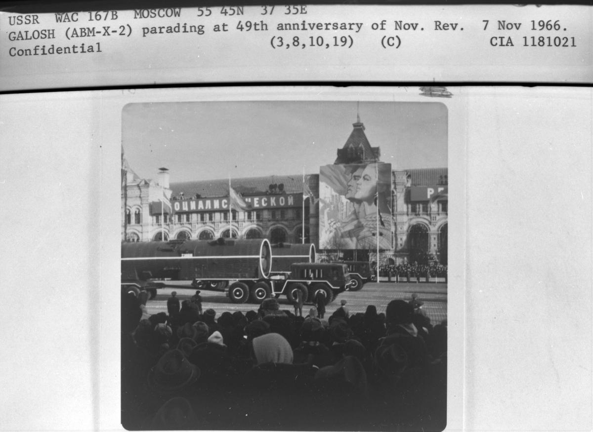 november-1966-moscow-parade-ii