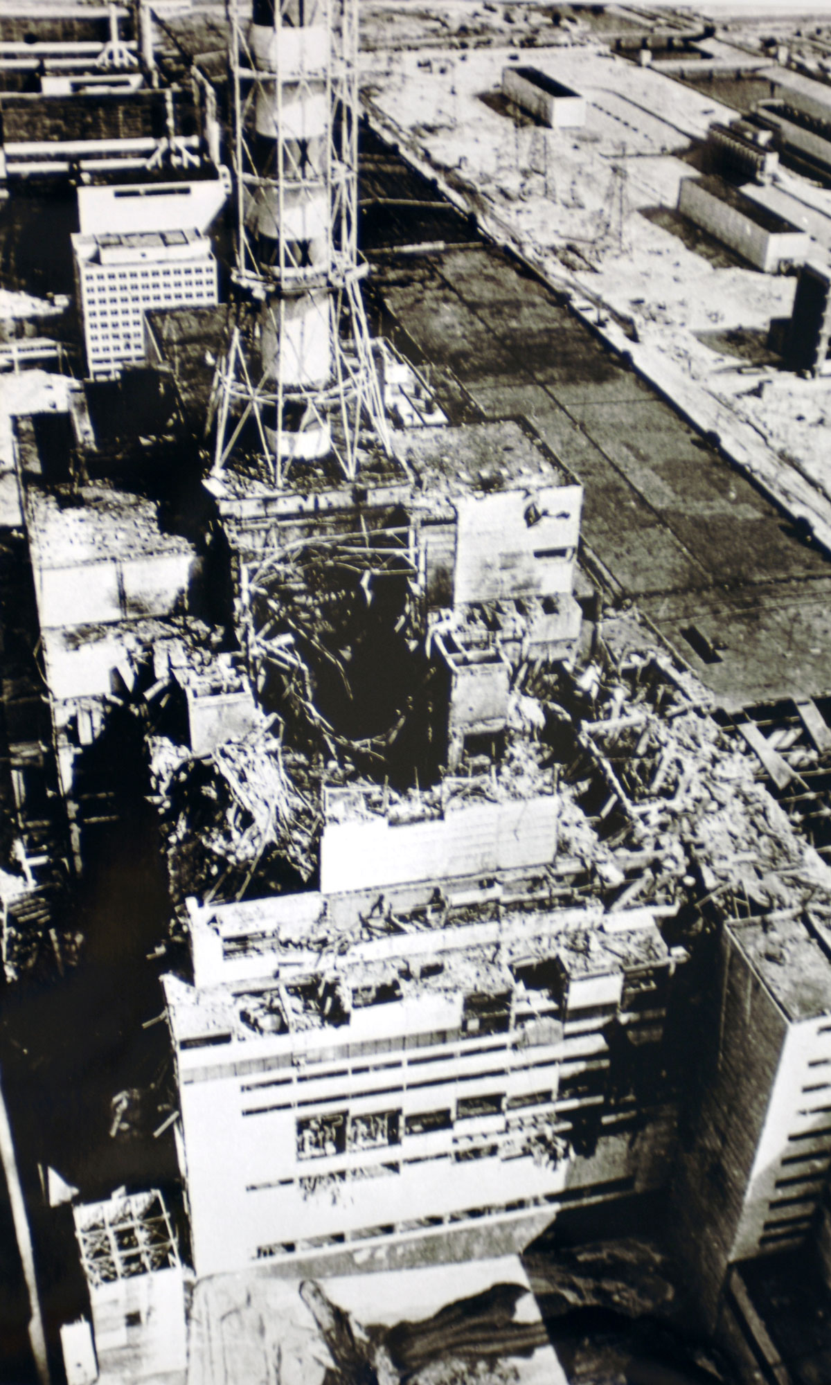 top-secret-chernobyl-the-nuclear-disaster-through-the-eyes-of-the